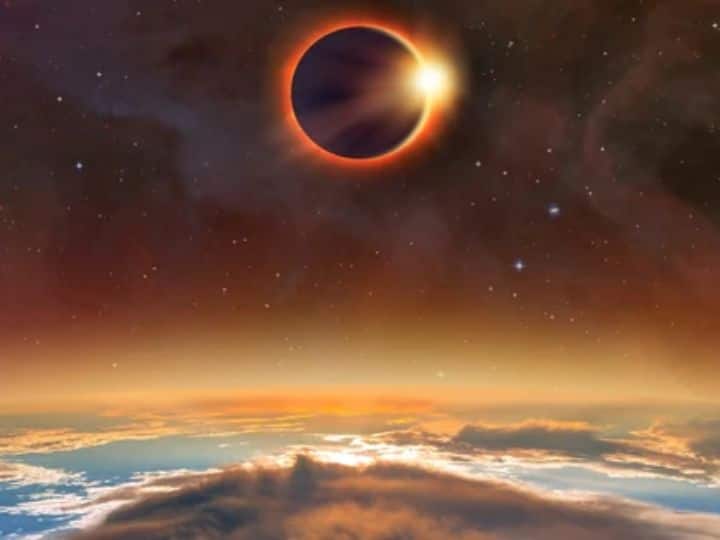 दिवाळीच्या रात्री ग्रहणाच्या सुतकामुळे ही रात्र तंत्र साधना आणि सिद्धीसाठी खूप खास असेल.