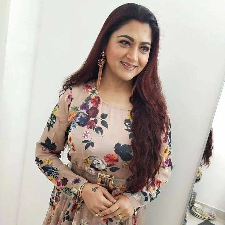 கூடையில் என்ன பூ குஷ்பூ என் குஷ்பூ ஆ...