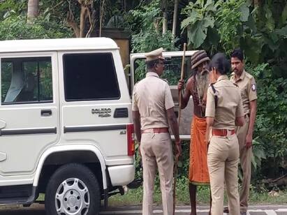 Tiruvarur cub bank gun fight samiyar arrest திருவாரூரில் வங்கிக்குள் துப்பாக்கி காட்டி மிரட்டிய சாமியார் சிறையில் அடைப்பு
