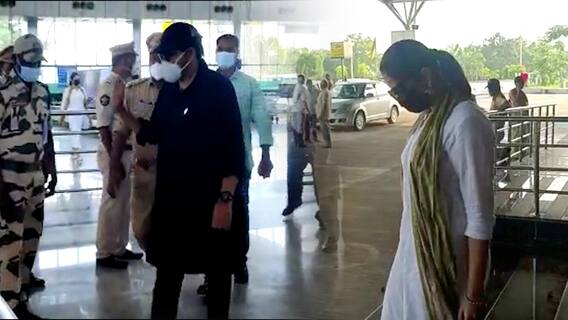 Chiranjeevi At Rajahmundry: మధురపూడి విమానాశ్రయంలో దిగిన మెగాస్టార్ చిరు