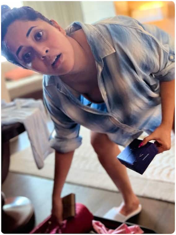 మేకప్ లేకుండా, రూమ్‌లో అనసూయ ఎలా ఉన్నారో చూశారా?