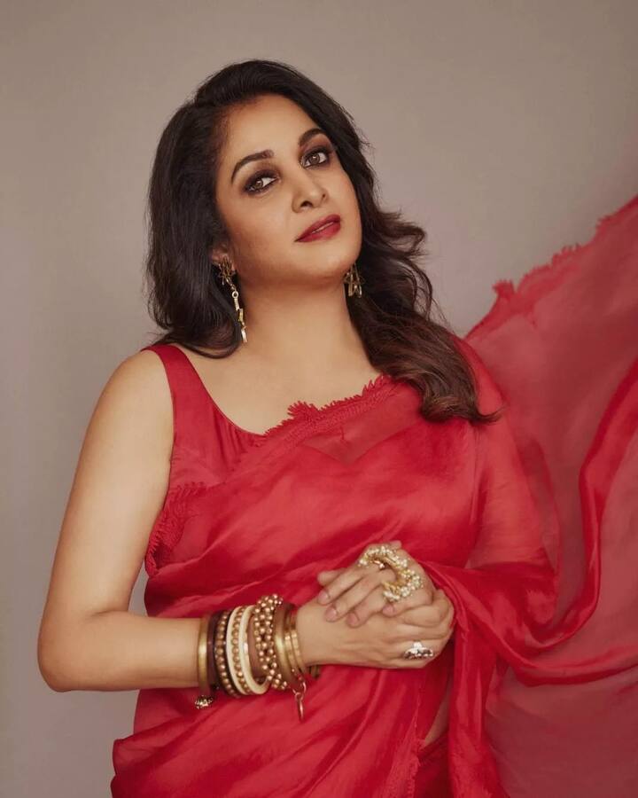 రాజమౌళి తెరకెక్కించిన బాహుబలి సినిమాతో సెకండ్ ఇన్నింగ్స్ స్టార్ట్ చేశారు. Image Credit: Ramya Krishnan/ Instagram