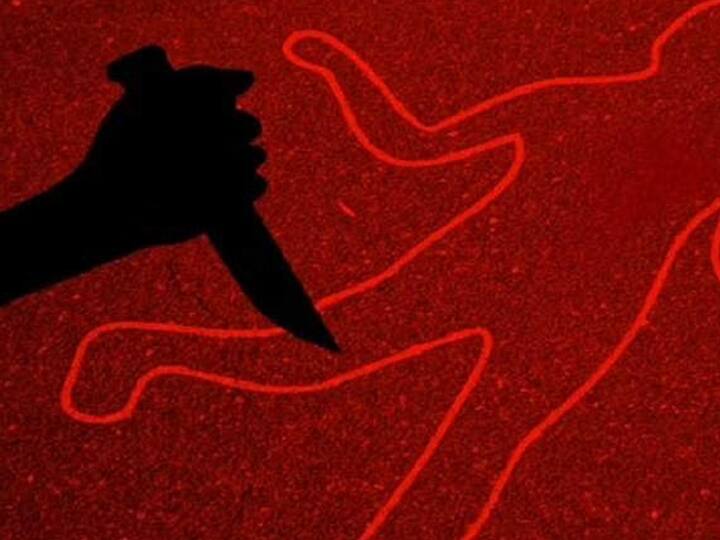 Husband stabs nurse to death at private hospital in Coimbatore Crime : கோவை மருத்துவமனையில் பயங்கரம்.. செவிலியரை கத்தியால் குத்திக்கொன்ற கணவர்.. நடந்தது என்ன?
