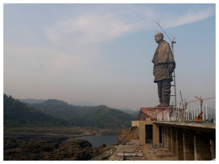 A statue built in the honour of the Iron Man of India, Sardar Vallabhbhai Patel, the Statue of Unity stands as the tallest structure in the world. The massive project was undertaken and successfully completed by Larson & Toubro in 2018, and was inaugurated by Prime Minister Narendra Modi. A total of 135 tonnes of iron was used to erect this colossal statue that stands on the Narmada River. (Image: Getty Images)