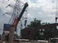 Ayodhya News: अब लता मंगेशकर के भजन के साथ होगी अयोध्या में एंट्री, 14 टन वजनी वीणा की स्थापना से सजा स्मृति चौक, देखें- तस्वीरें