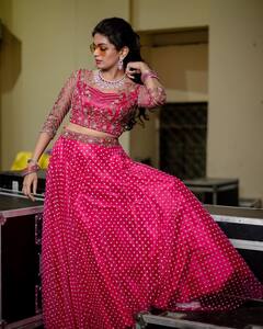 Adithi Shankar : பிங்க் நிற உடையில் அதிதியின் பளிச் க்ளிக்ஸ்!