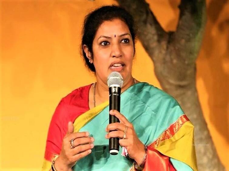 Visakhapatnam Bjp leader Daggubati purandeswari comments on NTR health university name change DNN Daggubati Purandeswari : ఎన్టీఆర్ సామాజిక డాక్టర్, హెల్త్ యూనివర్సిటీ పేరు మార్పు సరికాదు -పురంధేశ్వరి