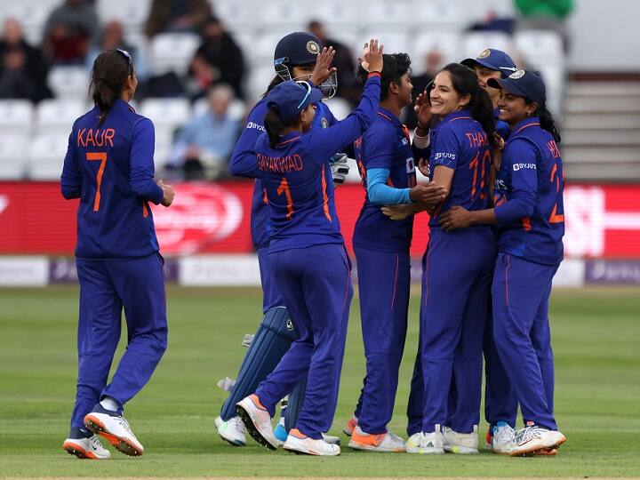 India Women beat England Women in ODI Series IND-W vs ENG-W 2nd ODI Harmanpreet Kaur century IND-W vs ENG-W ODI Series: इंग्लैंड को उसी की सरजमीं पर दी शिकस्त, 23 साल में पहली बार भारतीय टीम ने किया यह करिश्मा