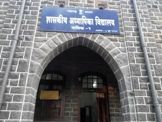 Nashik News : आठ वर्षांपासूनचा प्रश्न सुटला, नाशिक येथील डीएडच्या मुलींना मिळणार हक्काची जागा 