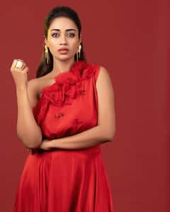 Nivetha Pethuraj photos:నివేదా ఎంత అందంగా ఉందో!