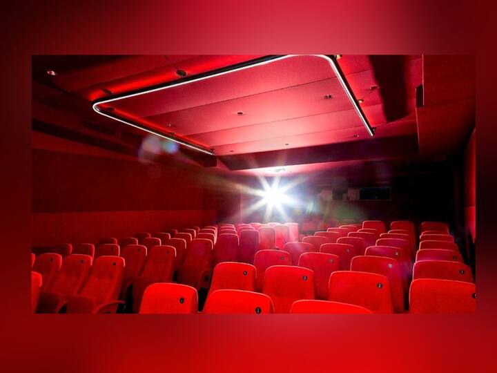 National Cinema Day 2022 How to book movie tickets online for Rs 75 Cinema Day National Cinema Day 2022: राष्ट्रीय चित्रपट दिनी 75 रुपयांमध्ये चित्रपट बघायचाय? असं बुक करा तिकीट