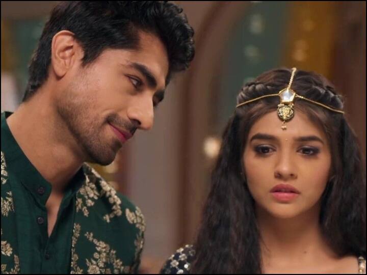 हर्षद चोपड़ा और प्रणाली राठौर के सीरियल 'ये रिश्ता क्या कहलाता है' ने इस बार अपनी रेटिंग को बरकरार रखा है. ये शो इस हफ्ते भी नंबर 6 पर अटका हुआ है. शो में इन दिनों अक्षरा और अभिमन्यु के रिश्ते में गलतफहमियां बढ़ गई हैं.