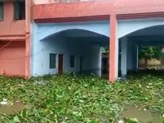 औरैया में बारिश से गिर गई दीवार तो फायर स्टेशन में घुस गया तालाब का पानी, लाखों का नुकसान