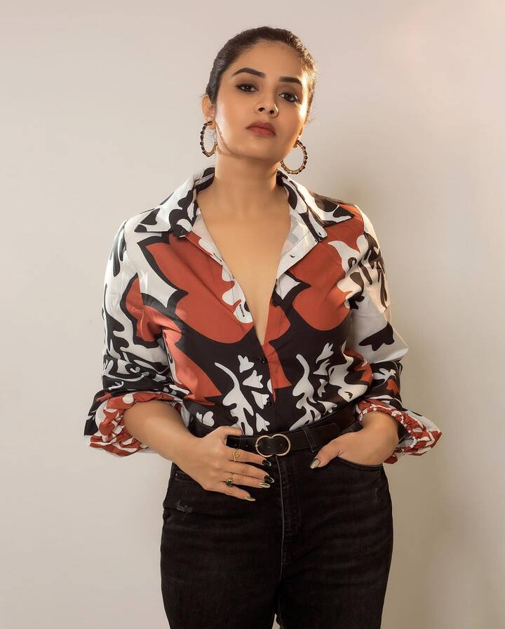 బిగ్ బాస్ సీజన్-3 లో పాల్గొని రన్నరప్ గా నిలిచింది శ్రీముఖి. Photo credit: Sreemukhi/ instagram