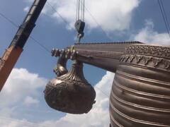 Ayodhya News: अब लता मंगेशकर के भजन के साथ होगी अयोध्या में एंट्री, 14 टन वजनी वीणा की स्थापना से सजा स्मृति चौक, देखें- तस्वीरें