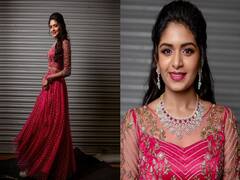 Adithi Shankar : பிங்க் நிற உடையில் அதிதியின் பளிச் க்ளிக்ஸ்!