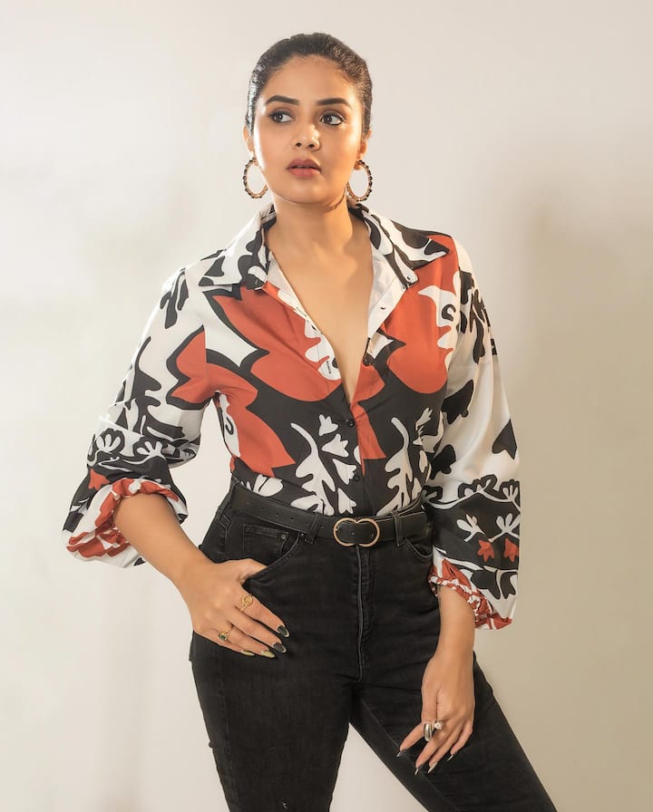 శ్రీముఖి కెరీయర్ కి బిగ్ బాస్ ఏంతో ఉపయోగపడిందనే చెప్పాలి. Photo credit: Sreemukhi/ instagram