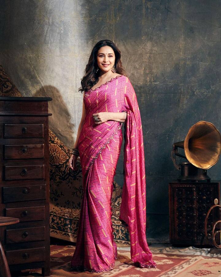 माधुरी दीक्षित 'द फेम गेम' से डिजिटल डेब्यू कर चुकी हैं. इस वेब सीरीज में उनके अभिनय को काफी पसंद किया गया था.