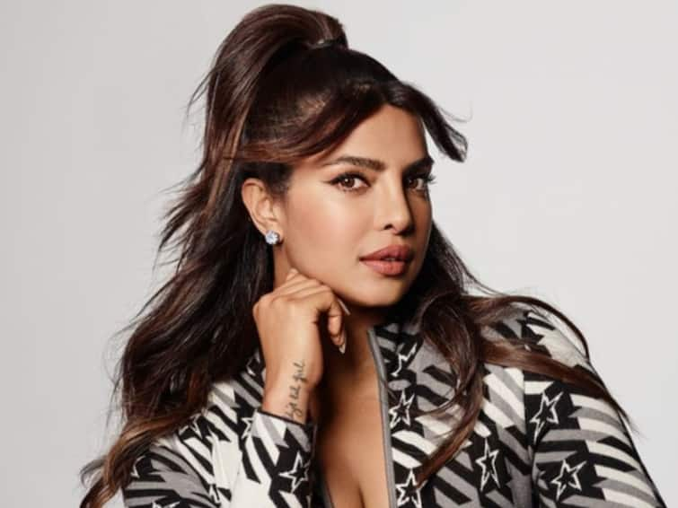 priyanka chopra enjoys every minute in new york shares her glamorous look post attending an event Watch: न्यूयॉर्क में अपना हर पल एन्जॉय कर रही हैं प्रियंका चोपड़ा, ग्लैमरस लुक में सामने आई झलक