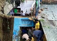 इटावा में बारिश ने ढाया कहर, एक और कच्चा मकान गिरा, 3 बच्चों की मलबे में दबकर मौत, 2 घायल