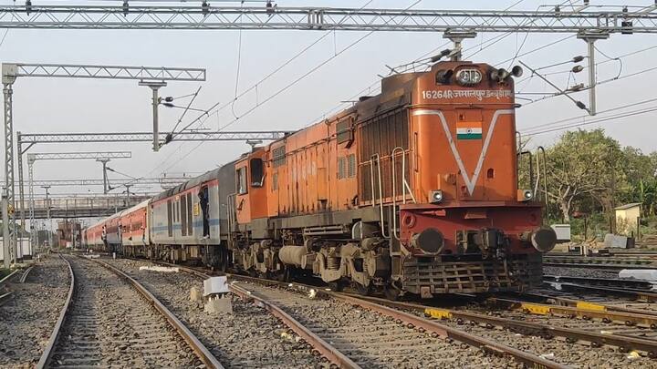 बता दें कि IRCTC के इस पैकेज का नाम Bodhgaya Circuit Rail Tour Ex Howrah (EHR108) है. जिसमें आपकी यात्रा 4 रात और 5 दिनों की होगी. इसकी शुरुआत हावड़ा से होगी.