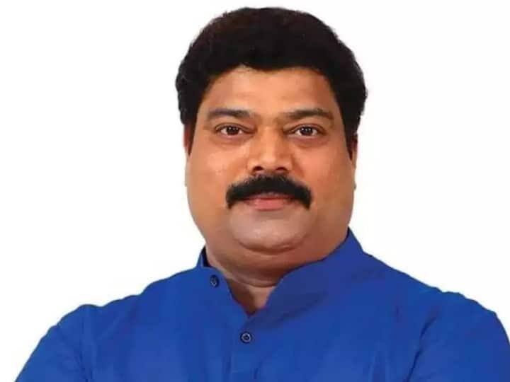 Dombivli MNS Raju Patil Reaction on Eknath Shinde Shrikant Shinde visit MNS office today Raju Patil : आमची सर्वांची मनं जुळलेली आहेत, फक्त वरुन तारा जुळल्या की सर्व जुळून येईल: राजू पाटील 