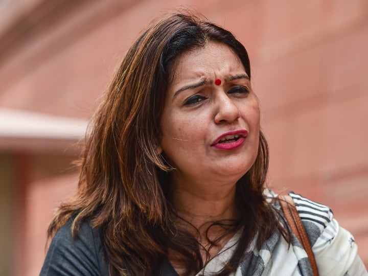 Shiv Sena MP Priyanka Chaturvedi on Bombay High Court Decision on Dussehra Rally Dussehra Rally: उद्धव गुट को मिली दशहरा रैली की इजाजत, जानें- क्या बोलीं शिवसेना सांसद प्रियंका चतुर्वेदी?