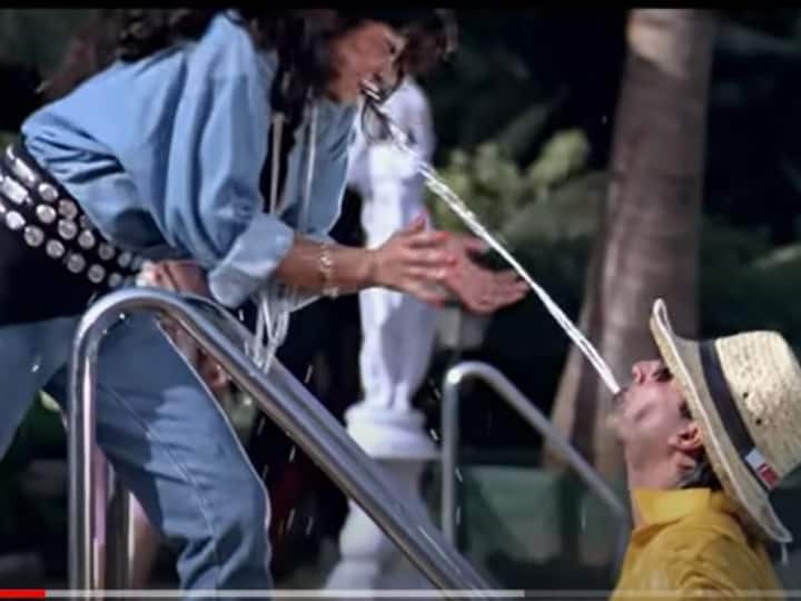 'Hush Hush' Actress Ayesha Jhulka On Allowing Akshay Kumar To Spit Water On Her Face In 'Khiladi' 'Hush Hush' Actress Ayesha Jhulka On Allowing Akshay Kumar To Spit Water On Her Face In 'Khiladi'