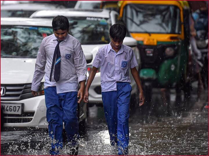 ​​School Closed for 11 and 12 November in many districts due to heavy rainfall बारिश से आफत: UP के कई जिलों में अगले 2 दिनों के लिए स्कूल बंद, कुछ दिन और बरसेंगे बदरा
