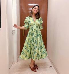 PHOTO : ‘तुम हुस्न परी...’ पाहा हिना खानचा देसी अवतार!