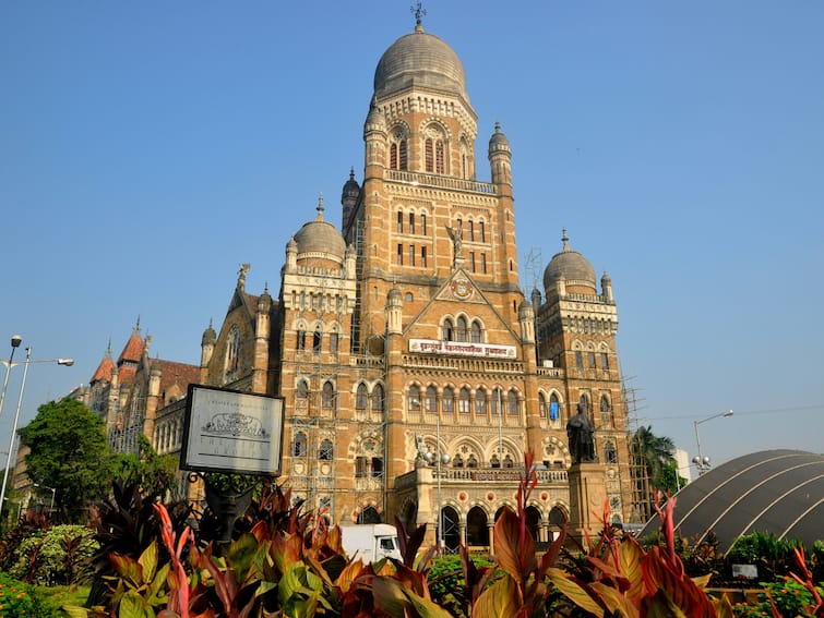 information about building permits services and facilities in mumbai will be available in one click at MyBMC ID Marathi News फक्त एक क्लिक अन् मिळवा तुमच्या इमारतीची सर्व माहिती; मुंबई महापालिकेचा नवा प्रकल्प