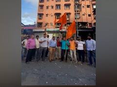 PHOTO : न्यायालयाच्या निकालानंतर राज्यभरात शिवसैनिकांचा जल्लोष