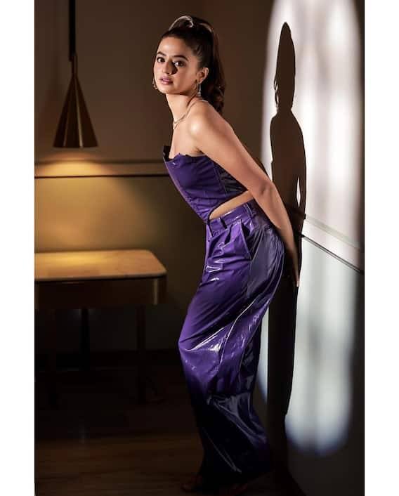 Pics: 'Beauty Queen' Helly Shah flaunts her purple leather look. Fans were blown away by the pictures..... Pics: 'Beauty Queen' Helly Shah flaunts her purple leather look. Fans were blown away by the pictures.....