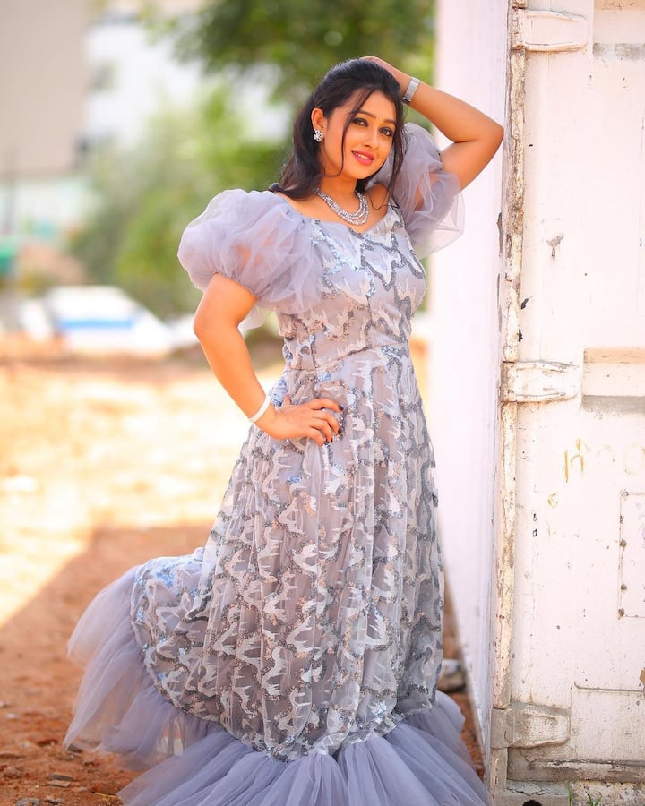 కస్తూరి సీరియల్ ఫేమ్ ఐశ్వర్య పిస్సె ఫోటోస్ (Image Credit: Aishwarya Pisse / Instagram)