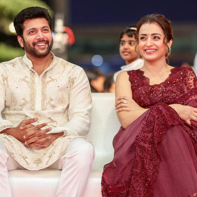 யாரென்று சொல் யாரென்று சொல்