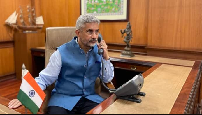 Jaishankar Story of PM Narendra Modi Call at Midnight during Indians Rescue from Afghanista ਜਦੋਂ ਪੀਐਮ ਮੋਦੀ ਨੇ ਅੱਧੀ ਰਾਤ ਜੈਸ਼ੰਕਰ ਨੂੰ ਫੋਨ ਕਰਕੇ ਪੁੱਛਿਆ ਸੀ, ਜਾਗਦੇ ਹੋ? ਜਾਣੋ ਕੀ ਸੀ ਪੂਰਾ ਕਿੱਸਾ