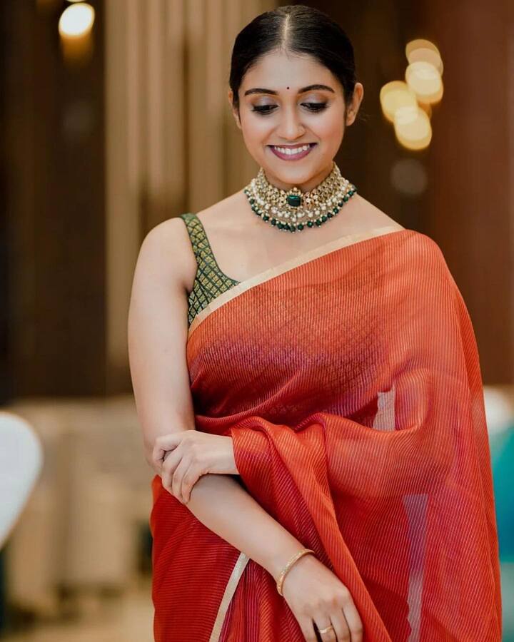 या व्हिडीओला तिने लक्षवेधी कॅप्शन दिलंय. 'Verified stay where your heart smiles☺️💕' असं म्हणत तिने हे  फोटो शेअर केले आहेत.(फोटो सौजन्य :iamrinkurajguru/इंस्टाग्राम)
