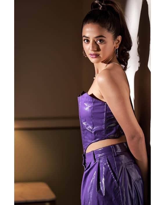 Pics: 'Beauty Queen' Helly Shah flaunts her purple leather look. Fans were blown away by the pictures..... Pics: 'Beauty Queen' Helly Shah flaunts her purple leather look. Fans were blown away by the pictures.....
