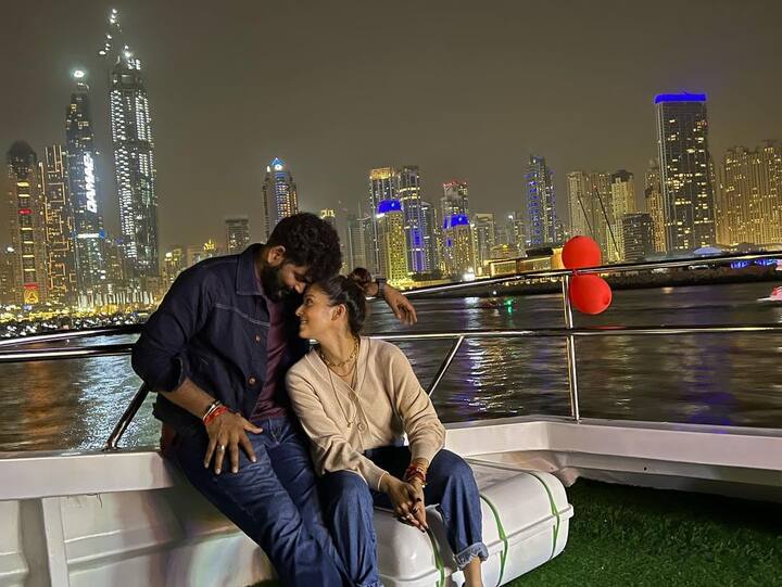 நான் கண்ண தொறக்கையில் உன் முகம் தொியனும்