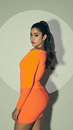 Janhvi kapoor : அழகிய சூடான பூவே...நடிகை ஜான்வி கபூரின் சூப்பர் போட்டோஷூட் !