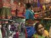 Gujarat Navratri 2022: गुजरात में नवरात्रि को लेकर लोगों में उत्साह, देखें अहमदाबाद मार्केट का ये खास नजारा, खरीदारों की उमड़ी है भीड़