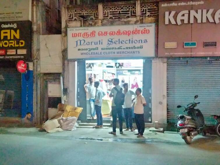 Cctv footage of petrol bomb hurled at Coimbatore clothing store and bjp office Video : கோவை : துணிக்கடை மீது பெட்ரோல் குண்டு வீசிய பரபரப்பான சிசிடிவி  காட்சிகள்..