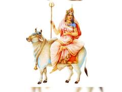 Shardiya Navratri 2022: नवरात्रि पर 9 दिन माता को लगाएं 9 तरह के भोग, बेहद प्रसन्न होगी मां दुर्गा