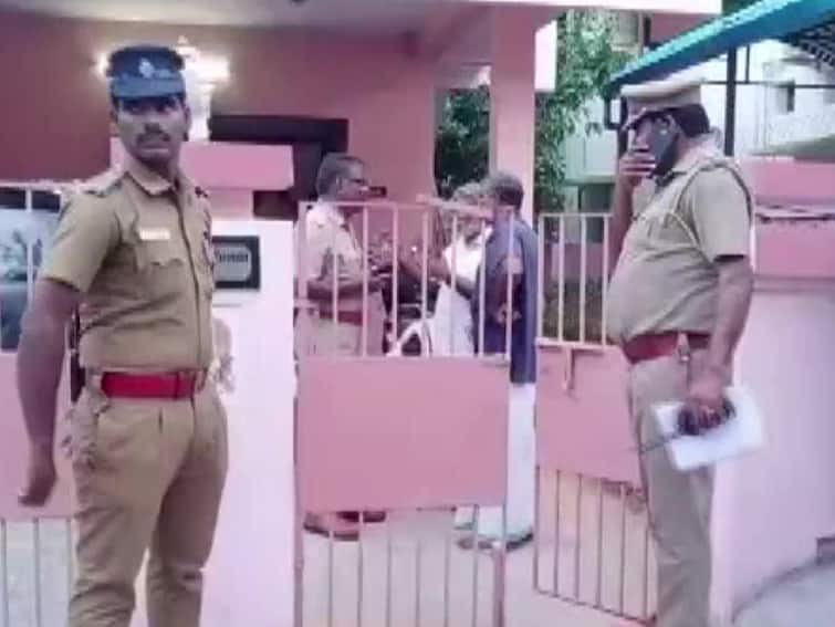 Tamil Nadu: Petrol Bomb Hurled At RSS Functionary's Residence At Chitlapakkam, 4th Incident In Three Days Tamil Nadu: Petrol Bomb Hurled At RSS Functionary's Residence At Chitlapakkam, 4th Incident In Three Days