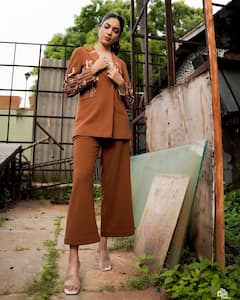 Ritu varma : என்னை கவுத்து போட்டுட்டியே கனிமொழியே...நடிகை ரித்து வர்மாவின் ஸ்டில்ஸ்!