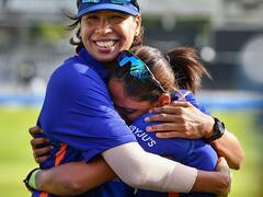 For one last time! జులన్‌ను హత్తుకొని ఏడ్చేసిన హర్మన్‌ - లార్డ్స్‌లో ఆంగ్లేయుల గ్రేట్ రెస్పెక్ట్‌!