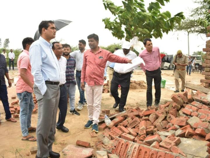 Bulandshahr Uttar Pradesh one woman died two injured when roof of house collapsed due to rain ANN Bulandshahr News: कहर बनकर टूट रही बारिश, मकान की छत गिरने से महिला की मौत, 2 घायलों का इलाज जारी