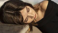 Lifestyle: অফিসের মাঝে ঘুম ঘুম ভাব? কমানোর সহজ উপায়