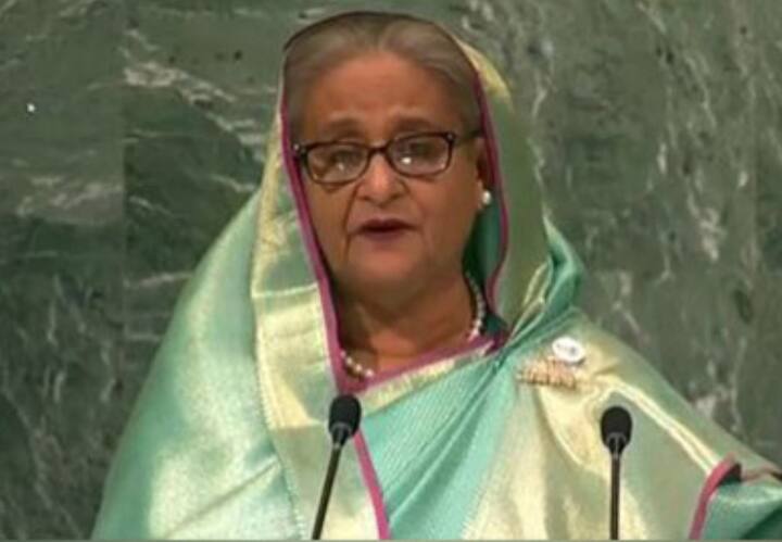 Rohingyas cause serious ramifications on economy environment security of Bangladesh says Sheikh Hasina at UNGA Sheikh Hasina: बांग्लादेश की PM ने यूएन में किया रोहिंग्या मुस्लिमों का जिक्र, कहा- अर्थव्यवस्था और सुरक्षा पर डाल रहे गंभीर असर
