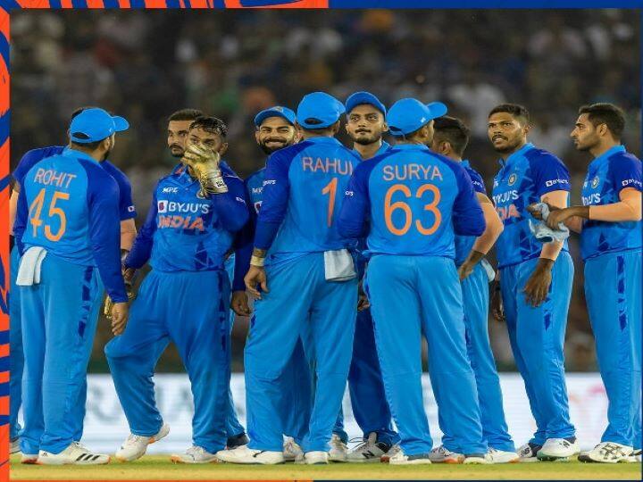 India-Australia T20 match to be held in Hyderabad, 8 times more expensive on Twitter IND vs AUS T20I: हैदराबाद में टी-20 मैच के टिकट के लिए मारामारी, सोशल मीडिया प्लेटफॉर्म्स पर बिक रहा 8 गुना ज्यादा महंगा